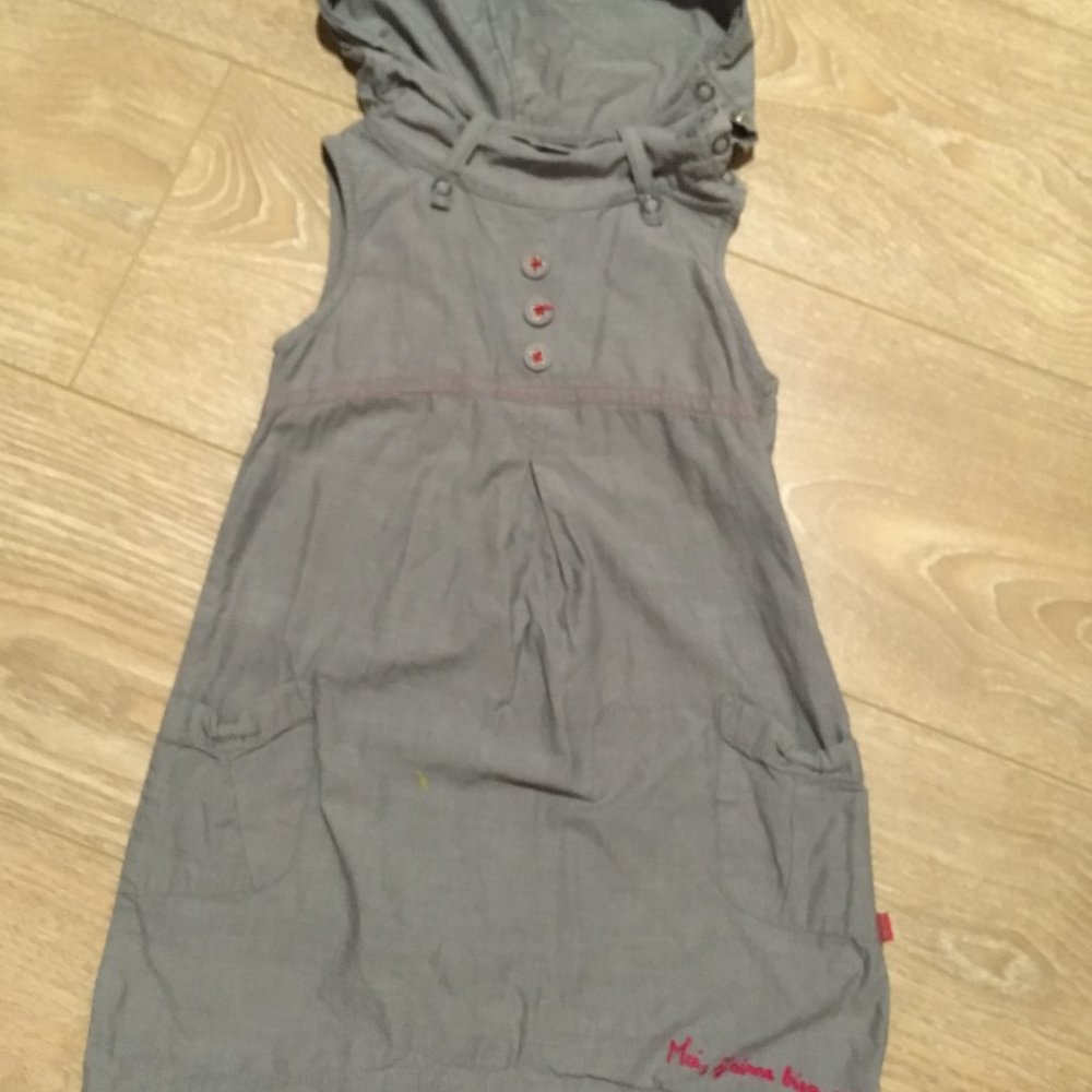 Korean fashion 3/4T (no size tag?!) hooded hi-low dress